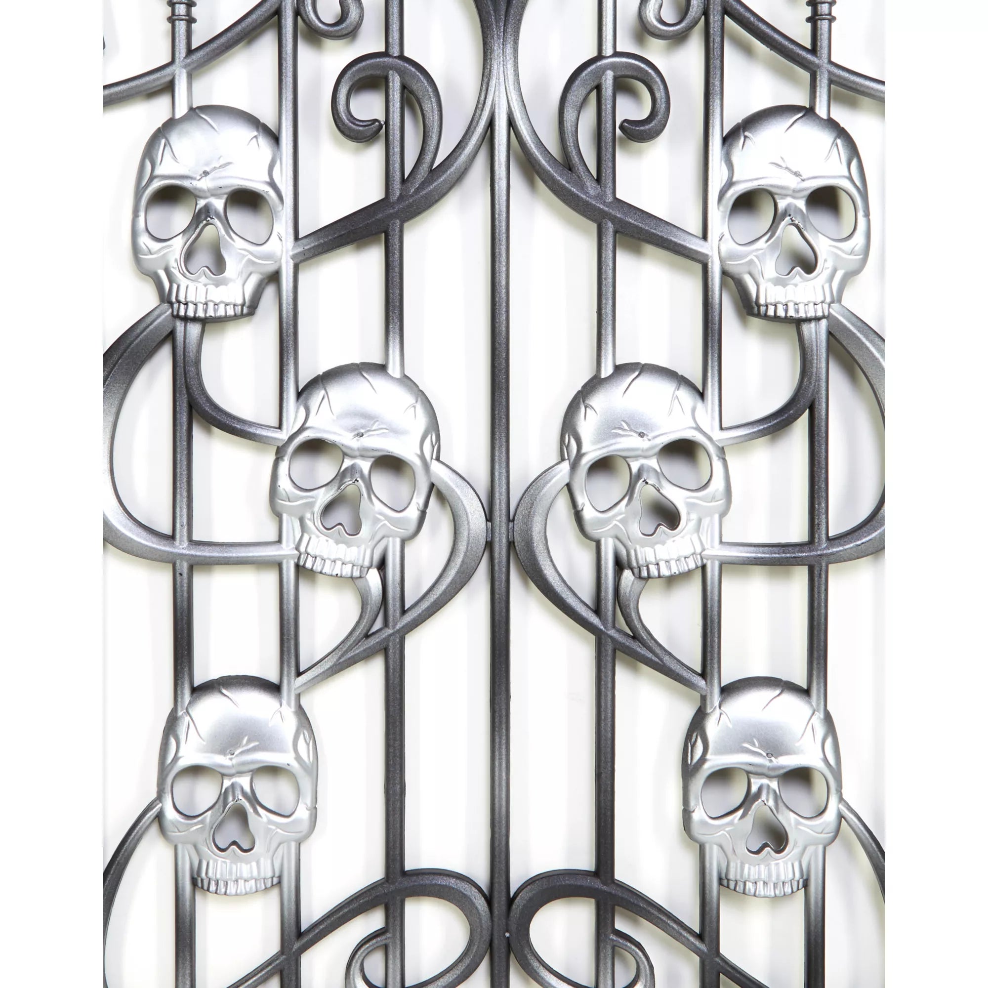 3 Ft Skull Swirl Fence