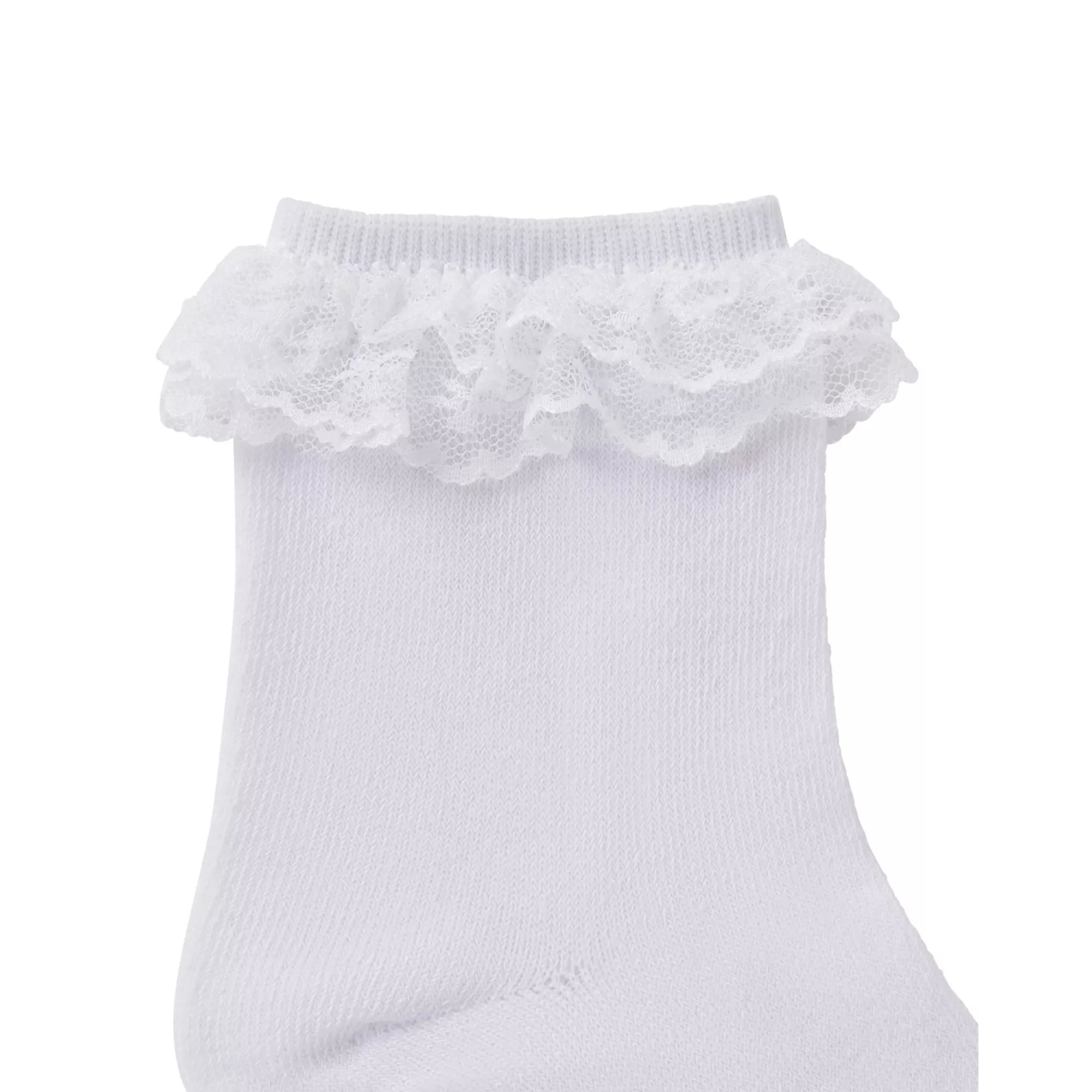 White Lace Top Ankle Socks