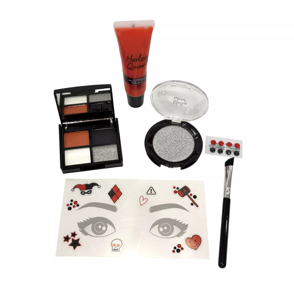 Harley Quinn Cosmetic Kit - DC Super-Villains