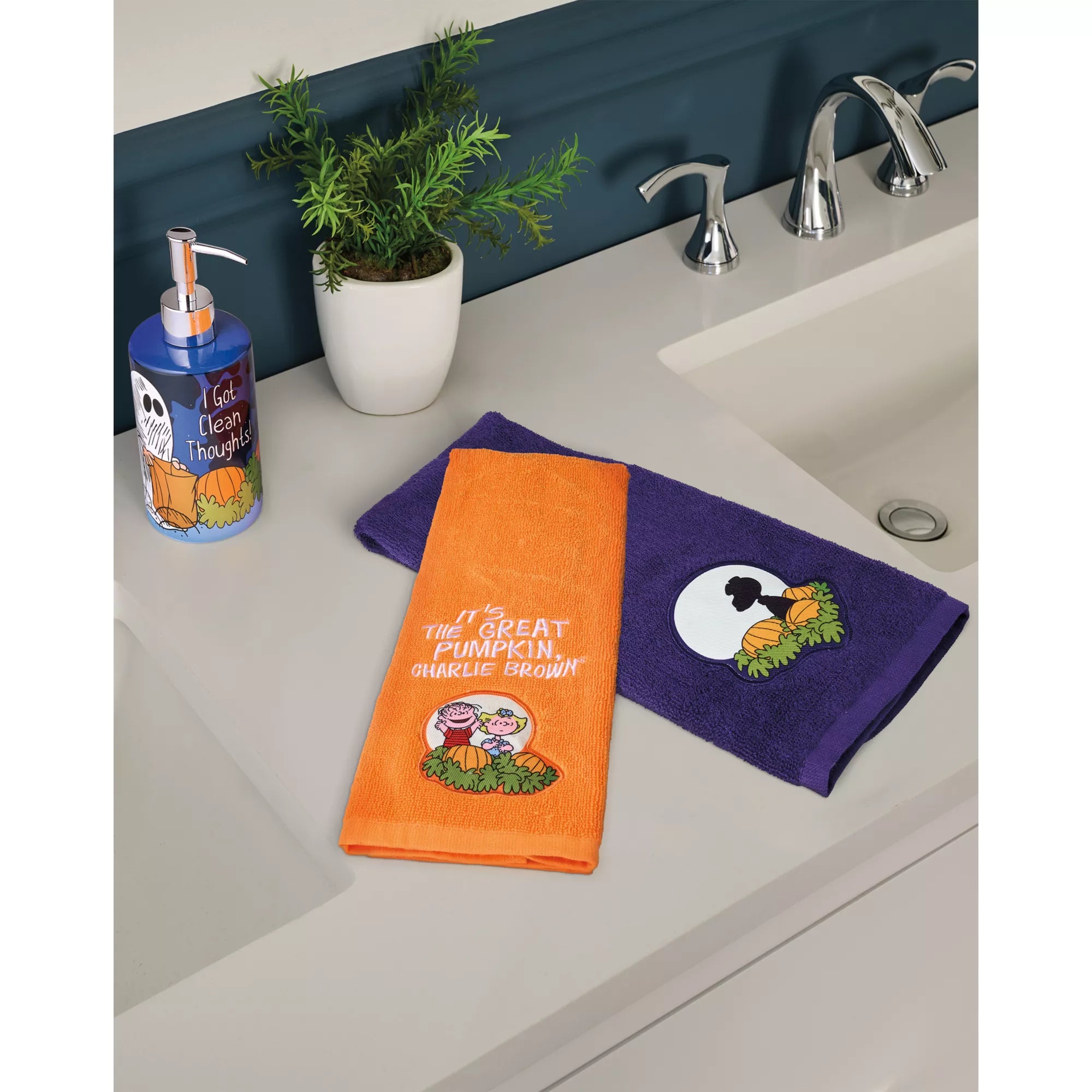 The Great Pumpkin Bathroom Accessory Set 3 Pack - The Peanuts